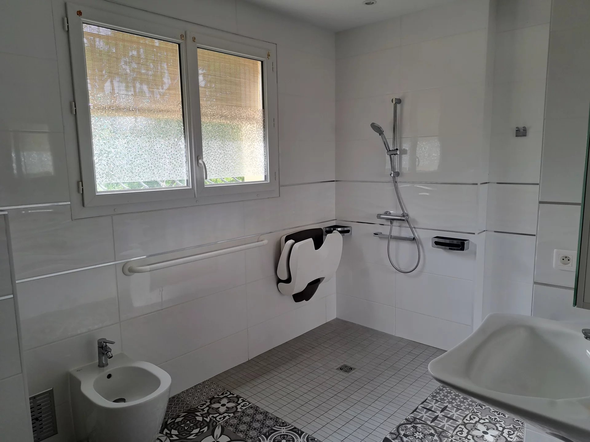 8b34a83eea034f2b581d5adbe223fc32_d8f26e256a_1920-original-68009