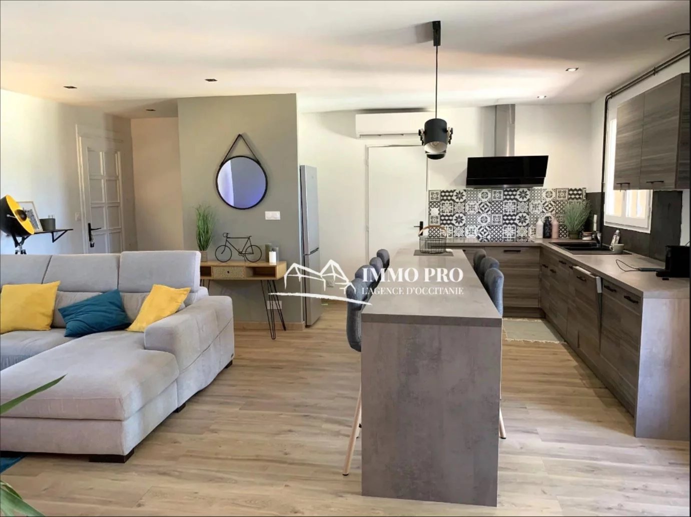 d6442a357938ec65715d93566180a8d9_af693f9eb9_1381-original-66866