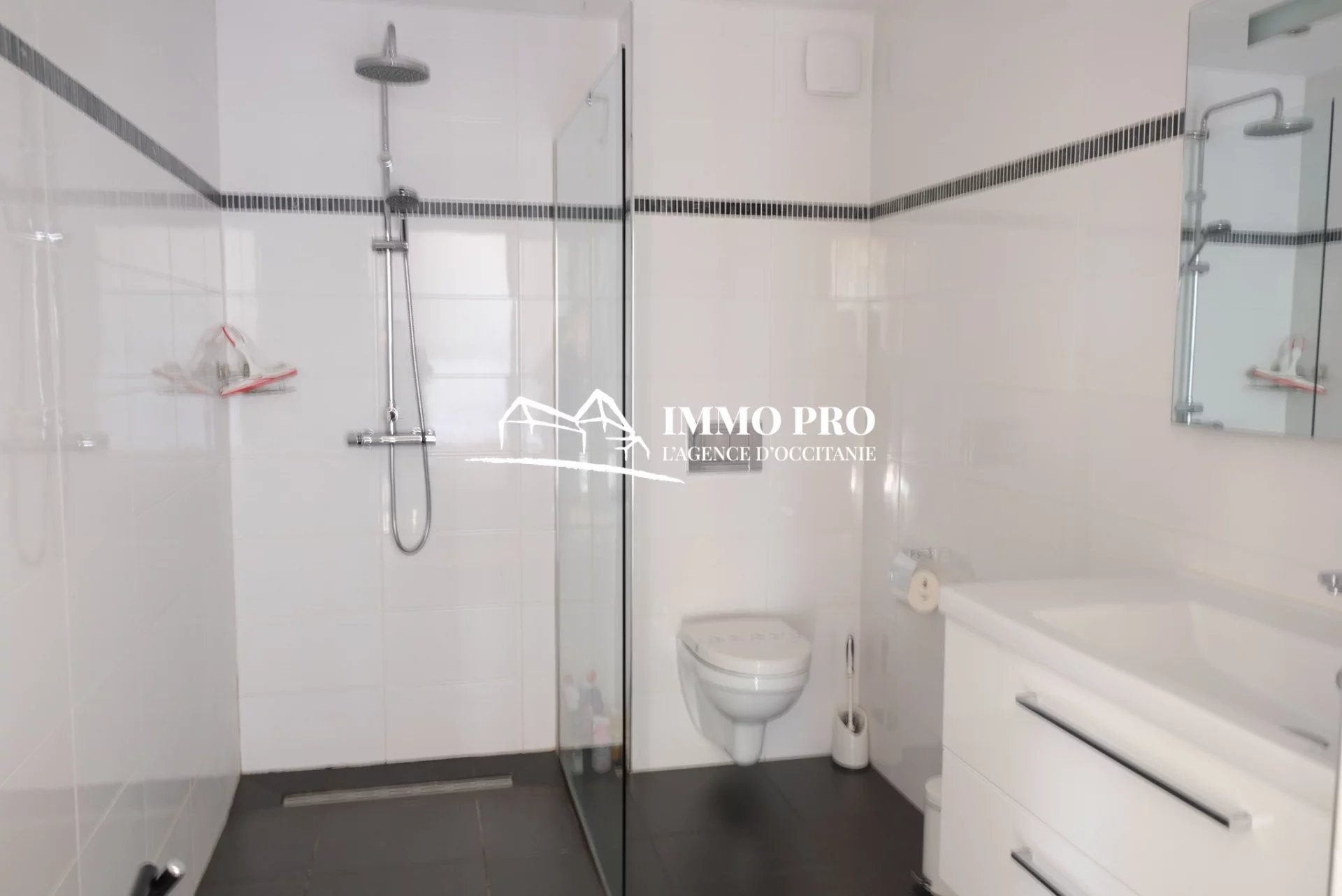 edbf2165fb84a3f3d4c3105d3ee2eb6e_389c908d19_1920-original-71221